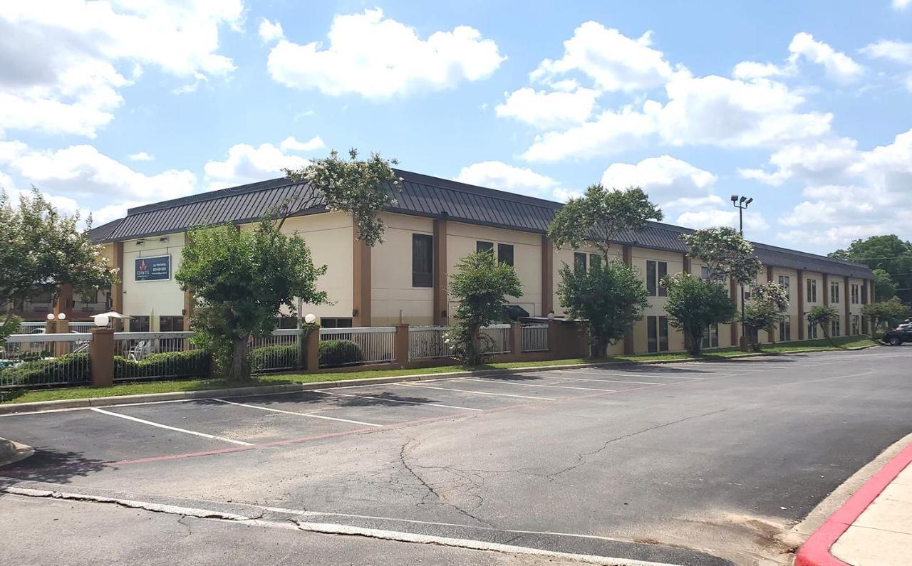 Hotel Coratel & By Jasper Ih-35 Ext 189